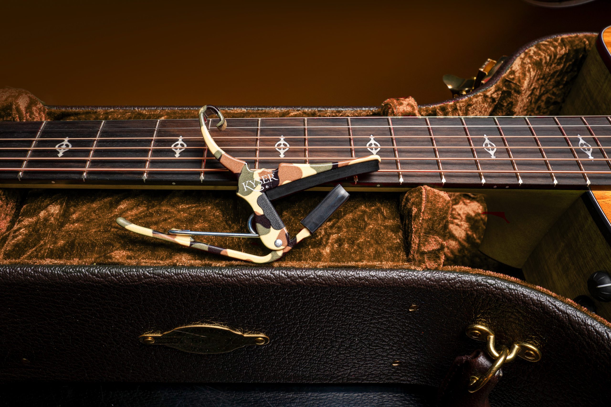 Camo 2.0 Quick-Change® for Acoustic Guitars